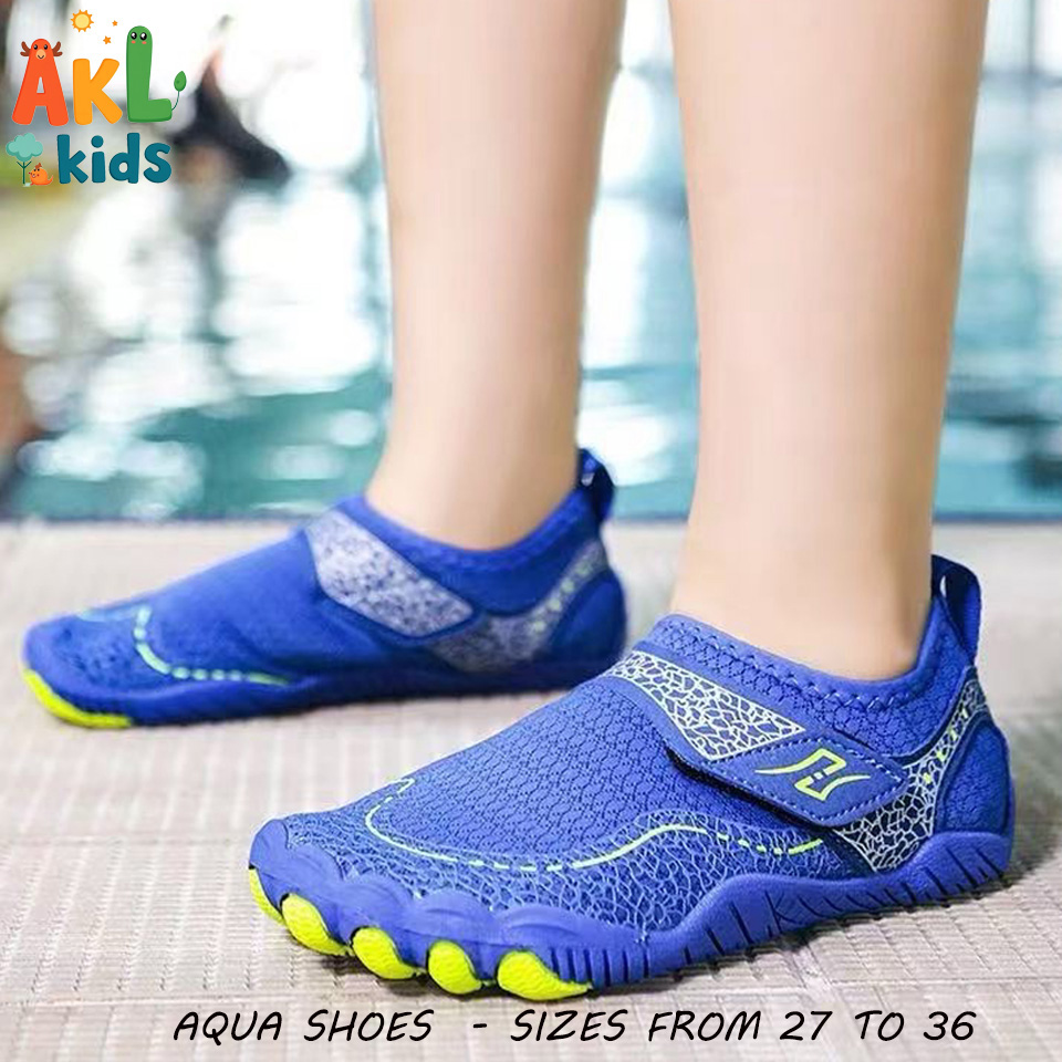 Aqua Shoes