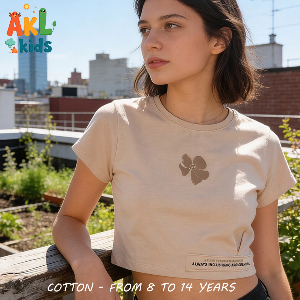 Girl's T-shirt